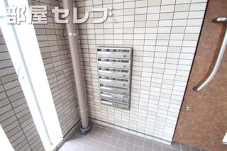 ダイヤル式ポスト。