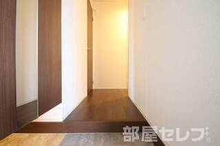 ※他の部屋の写真を流用しているので、建具の色が異なる場合があります。