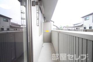 ※他の部屋の写真を流用しているので、建具の色が異なる場合があります。