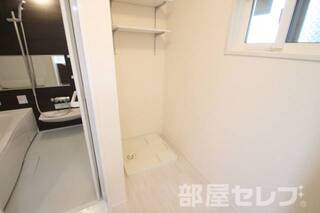 ※他の部屋の写真を流用しているので、建具の色が異なる場合があります。