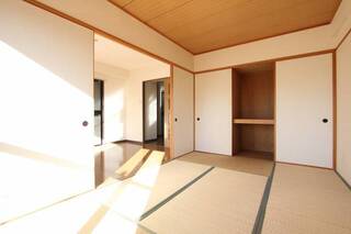 和室の日当たりもいいですね