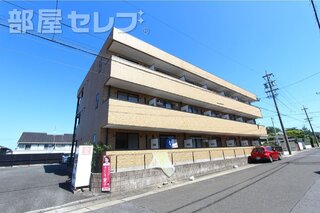 シンプルだけど存在感のある外観。