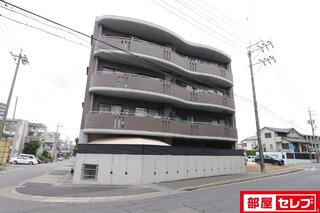 綺麗な外観ですね。