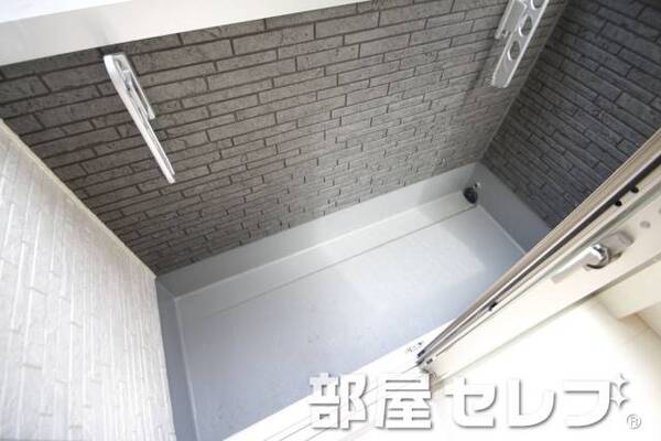 洗濯物が隠せれます。