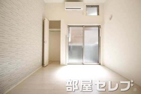 白を基調にした空間。