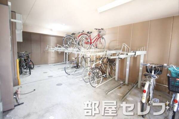 自転車置場。