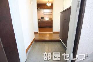 玄関口。
