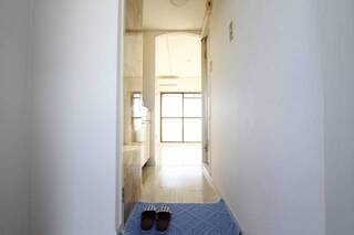 玄関からのお部屋の雰囲気です。