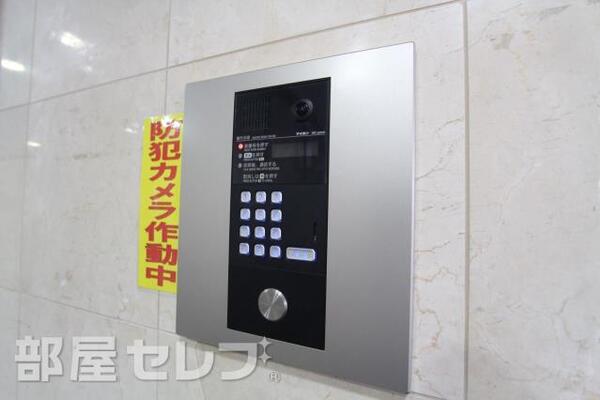 安心のオートロック付きです。