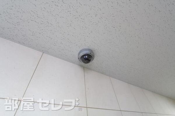防犯カメラ付きです。