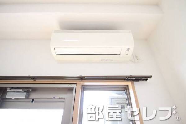 冷暖房機完備。