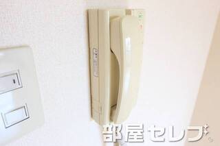 インターホン。