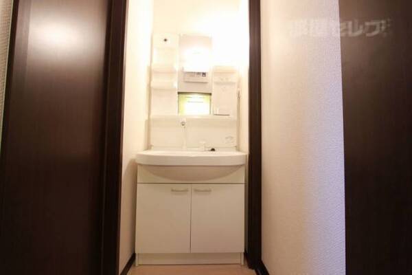 洗髪洗面化粧台です