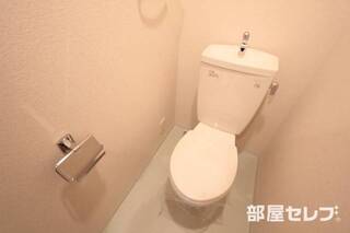 お手洗いはこちらです