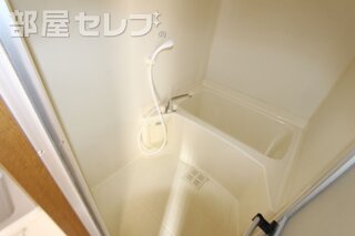 綺麗な浴室です。