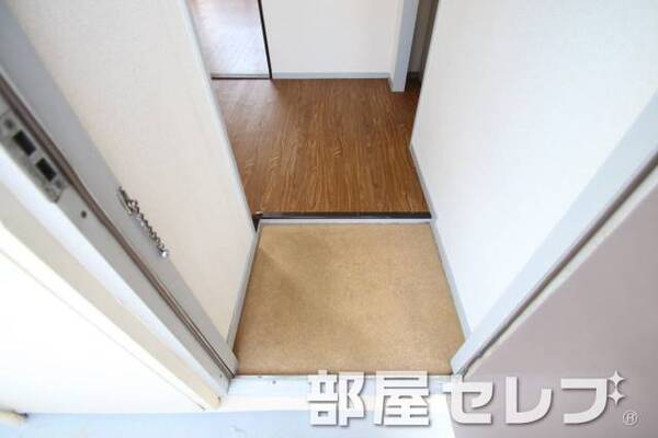 玄関口。