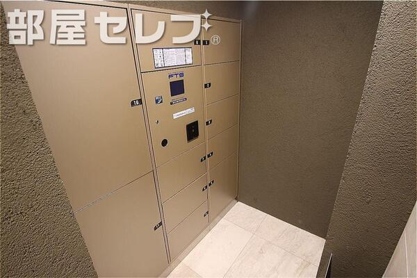 宅配ＢＯＸ。