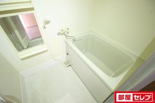 棚つきトイレ