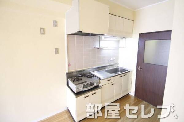 2口ガスコンロ設置。