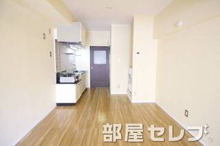 ダイニングルームでも使用できます。