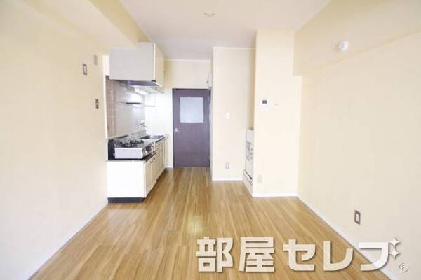 ダイニングルームでも使用できます。