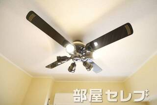シーリングファンライト。