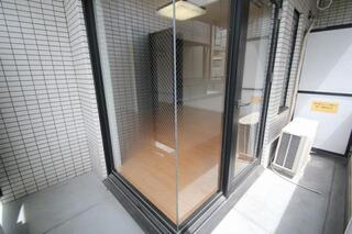 L字型の広いベランダです。