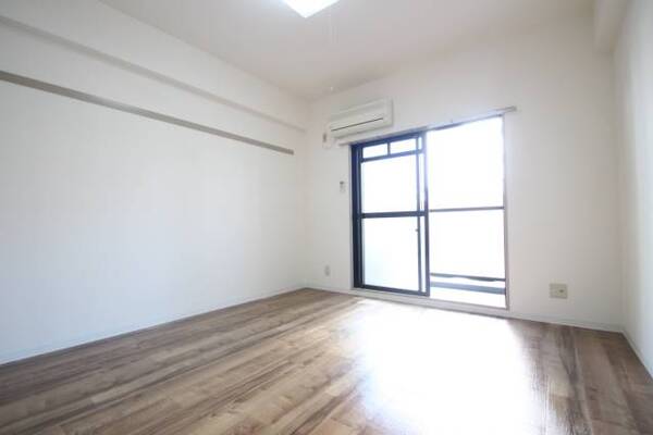 広々したお部屋で生活しやすいですね。