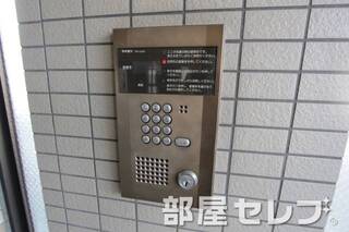 オートロックで安心ですね。