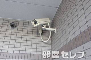 防犯カメラで監視中！
