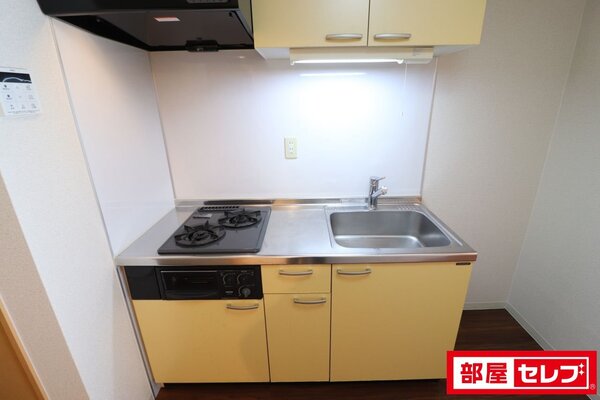 ※写真は803