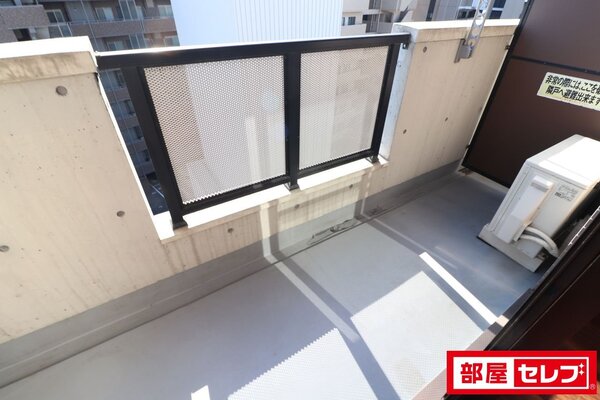 ※写真は803