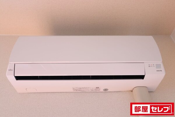 ※写真は803