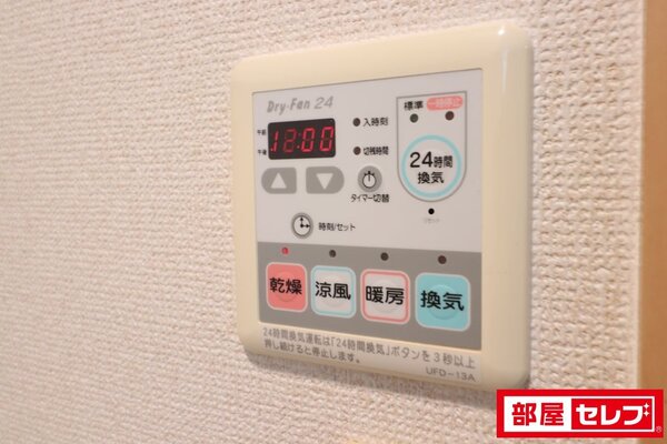 ※写真は803