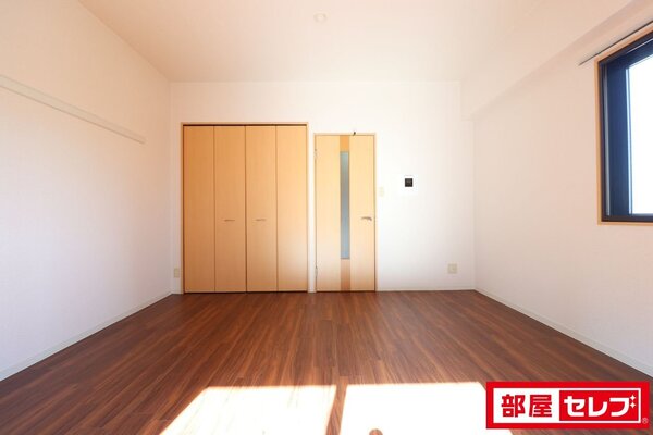 ※写真は803