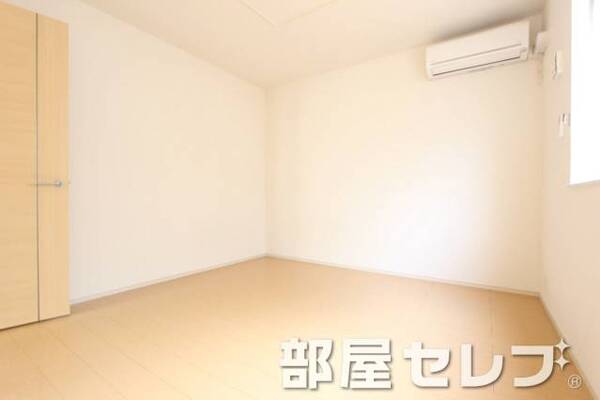 キレイで明るいお部屋になります。