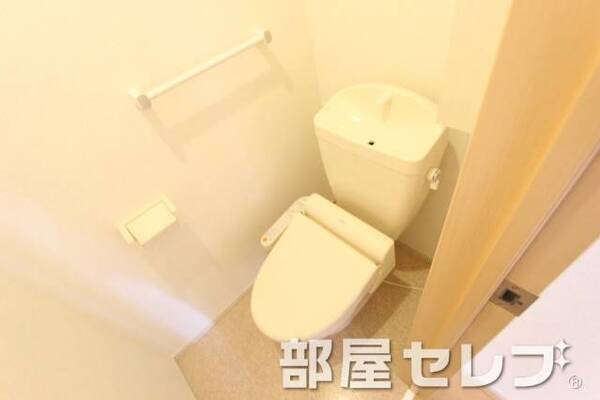 人気の温水洗浄便座です。