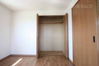※201号室内写真参照