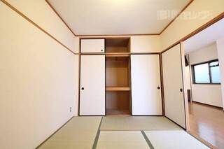 キレイな和室は心が和みますね