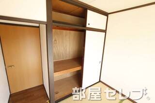 収納力のある押入れです。