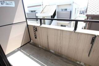 ＊303号室参照