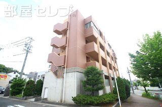 オシャレな外観です。
