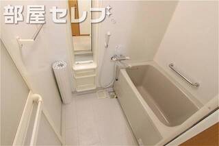 キレイなバスルームです。