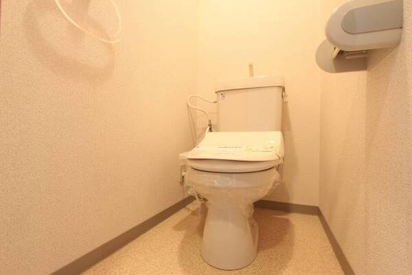 清潔なトイレ空間です。