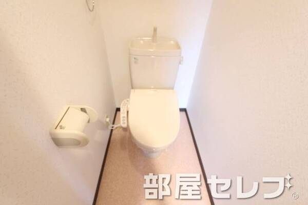 ウォシュレット付いてますよ。