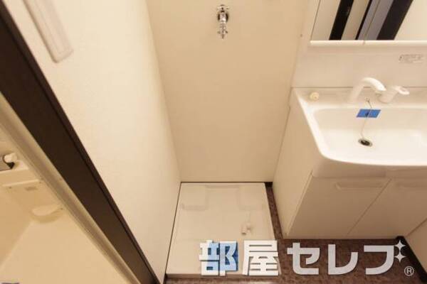 室内洗濯機置き場。イメージ写真