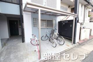 駐輪場。