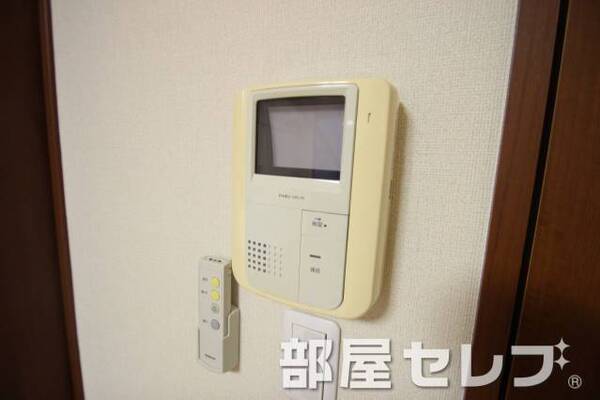 安心TVモニターホンです。