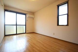 広く空間のあるお部屋です。