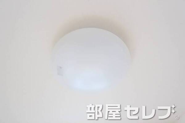 照明付いてます。
